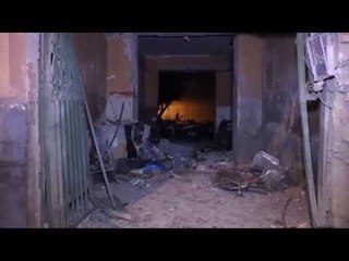 Napoli - Esplodono petardi in un palazzo a Barra: tre feriti (01.01.15)