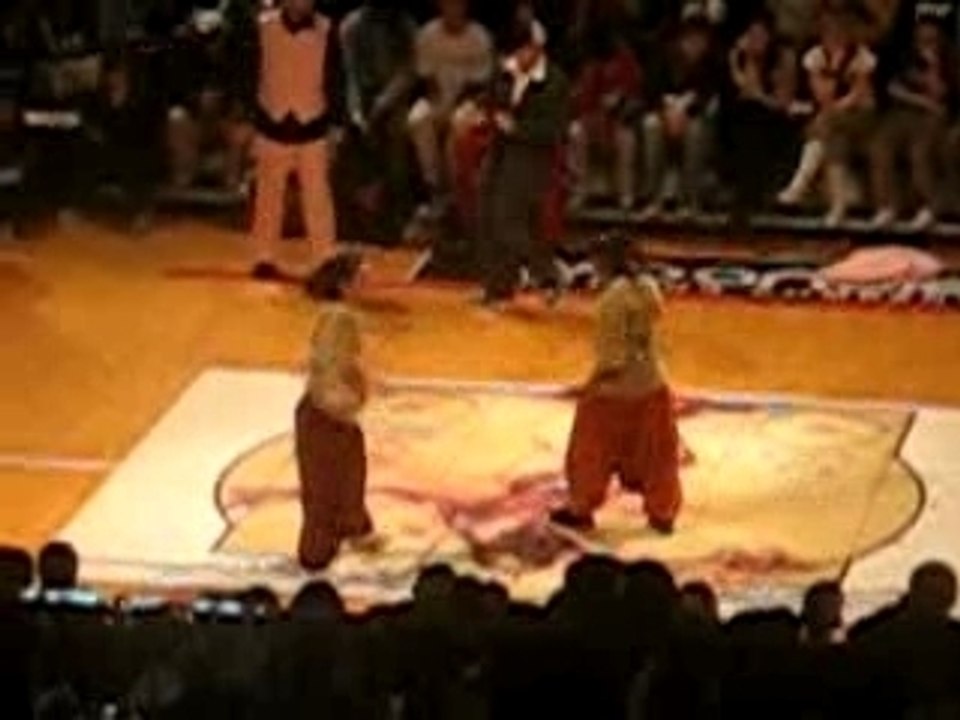 Juste Debout 2007- Claire et Jessica