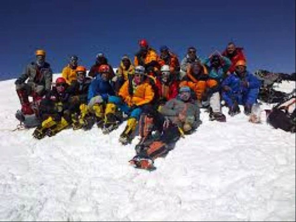 The Summit Full Movie