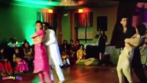 Boyes and Girls Dance In Mehndi.HD