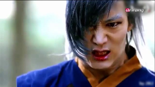 TOP 5 STARS WHO PERFECTLY PLAYED UNIQUE ROLES