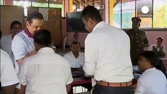 Sri Lankan President Rajapaksa concedes defeat