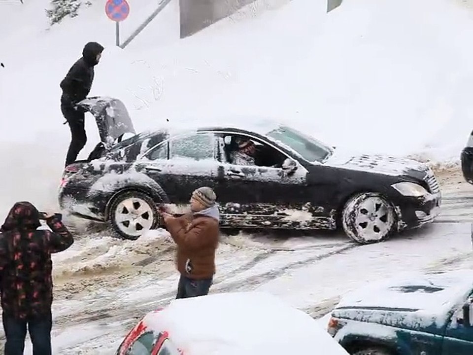 How to Free S-Class Stuck in the Snow
