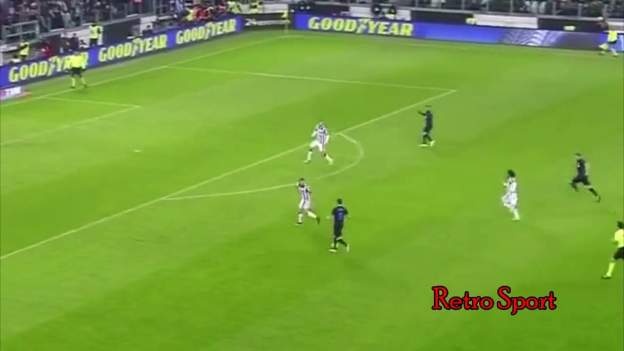 Dani Osvaldo tried to fight Mauro Icardi  Juventus vs Inter  06 01 2015