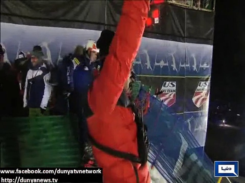 Dunya News - US: Skiers stun crowd by freestyle skiing