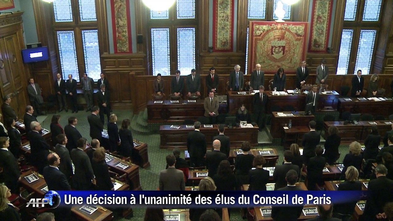 Charlie Hebdo fait citoyen d'honneur de la ville de Paris