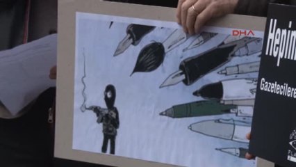 Gazetecilerden "Charlie Hebdo" Saldırısına Protesto