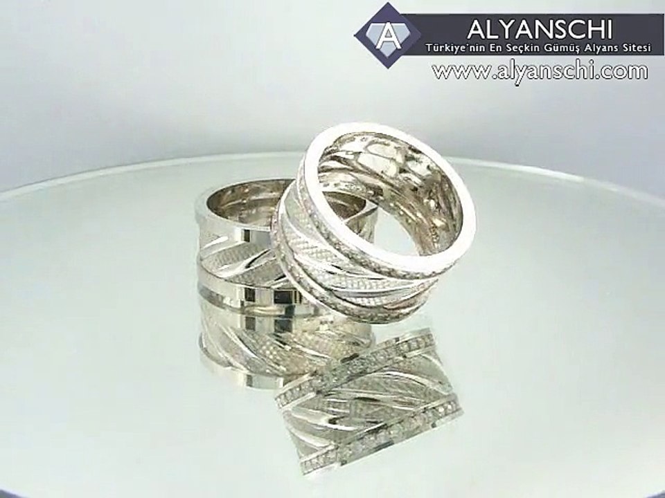 Rodyum Kaplamalı Sade ve Şık Çift Gümüş Alyans