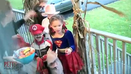 Funny Halloween Pranks (part 1)