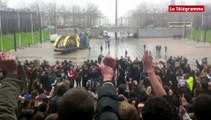 Brest. 3.000 lycéens manifestent en soutien à Charlie Hebdo