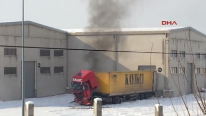 Kayseri - Donan Yakıt Deposunu Isıtmak İsterken Tır'ı Yaktı