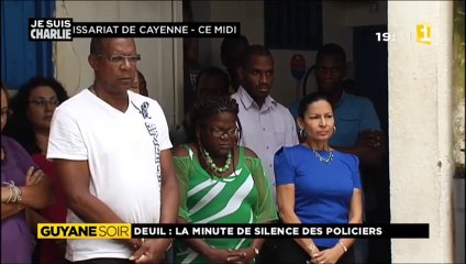Deuil, minute de silence des policiers