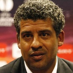 El Confidencial: Messi Takımın Başına Frank Rijkaard'ı İstiyor