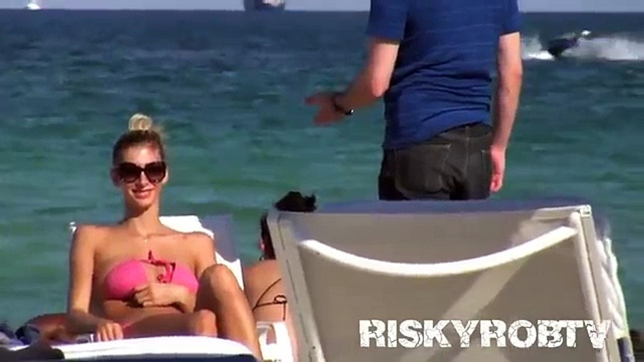 Nice Guy VS Bad Boy Social Experiment - Picking Up Girls 2015