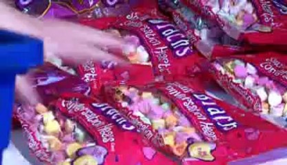 Guy vs Girl Valentines Day