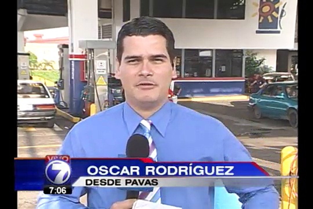 Consumidores molestos con medida de ARESEP que no bajará precio de combustible