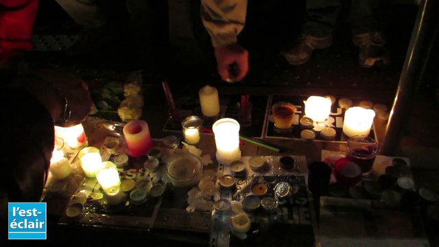 300 personnes réunies à Romilly en hommage aux victimes de Charly Hebdo