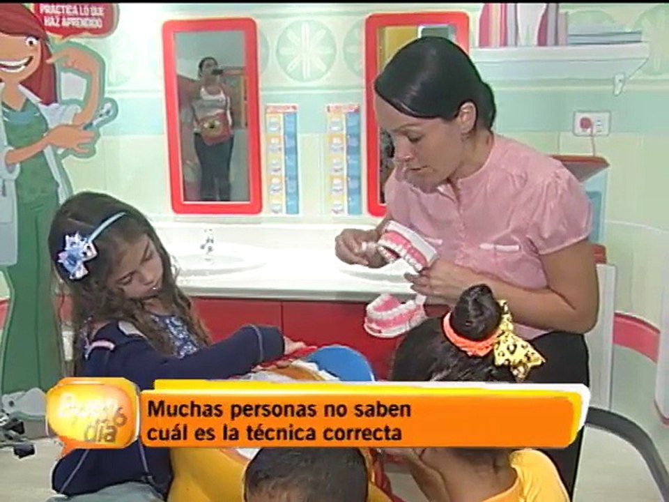 Muchos desconocen la técnica correcta para cepillarse los dientes