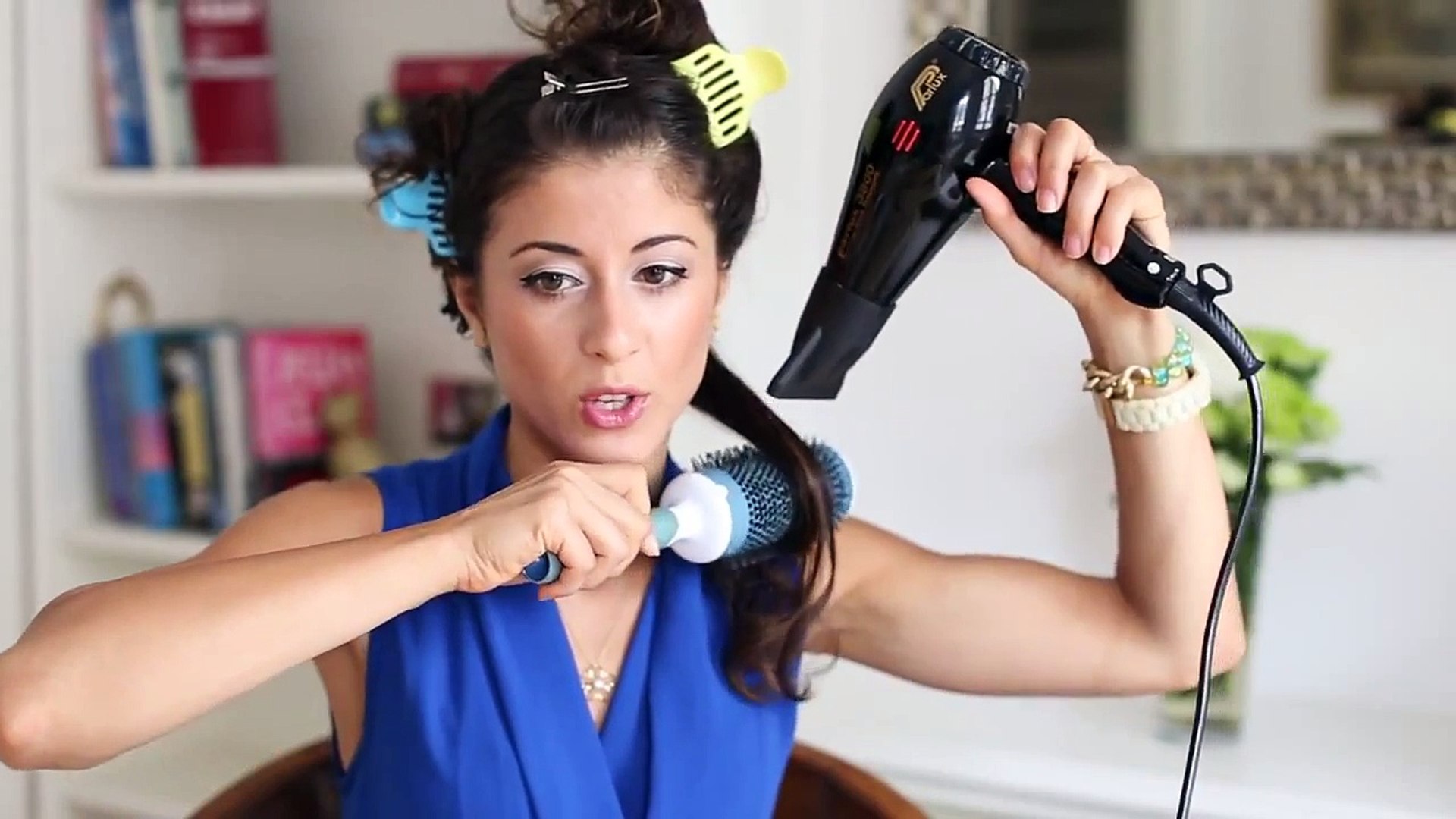 How to Blow-Dry Your Hair Straight (Step-by-Step) - video Dailymotion