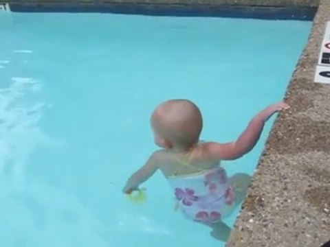 Baby Swims Across Pool in One Breath