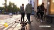 Un gars défonce un drone en vélo en pleine émission de TV
