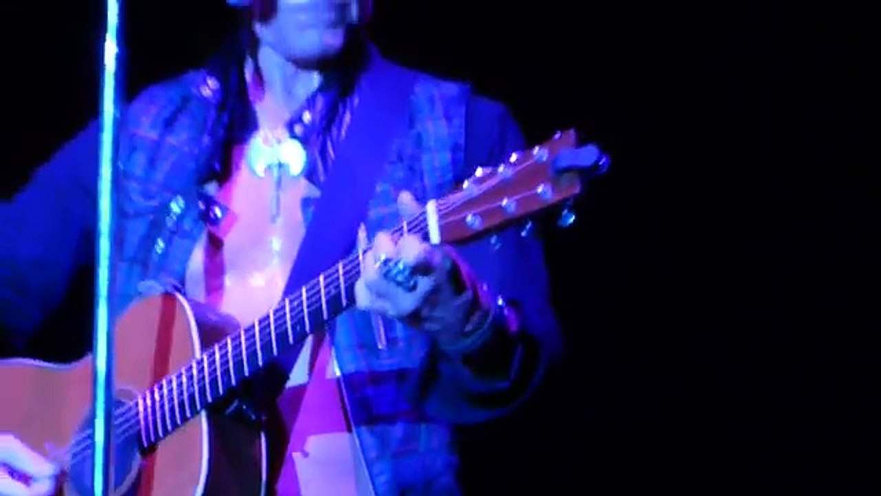 Billy Idol Concert - "Sweet Sixteen" Live - Fan Video - Concert Zap