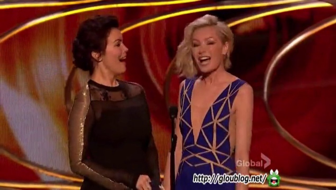 Ellen & Portia At The Peoples Choice Awards Jan 07 2015