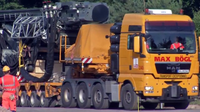 Liebherr - Mr. Torque - the LB 44 rotary drilling rig