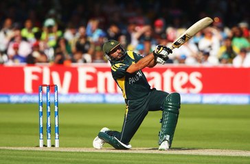 Afridi Hits 446666 in one over - video