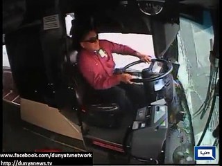 Dunya News-Bus driver flies through windshield after crash with truck