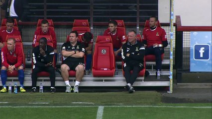 Yogi pulls priceless goofy face during header!