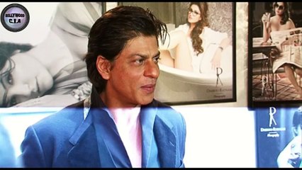 ShahRukh Khan To ROMANCE Pakistani Actress Mahira Khan In RAEES