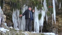 Denizli - Güney Şelalesi Dondu