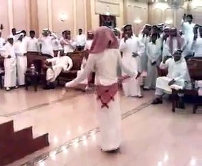 ولد سعودي يرقص مصري dance