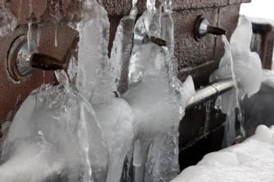 Kar Durdu Sibirya Soğukları Çıktı: Ardahan Göle - 35.7