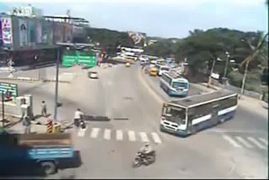 Real road accidents in India Funny videos, funny accidents, amazing videos