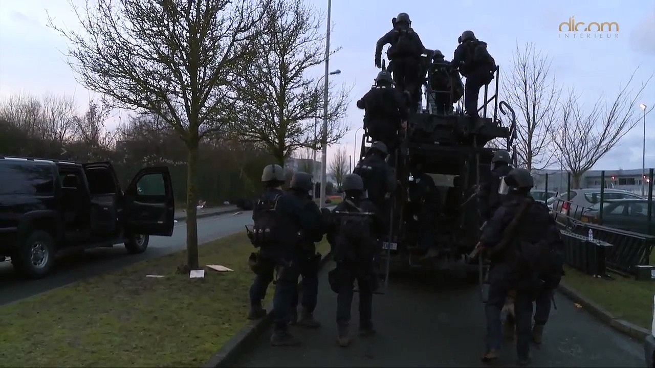 La gendarmerie dévoile des images de l'assaut du GIGN contre les frères Kouachi
