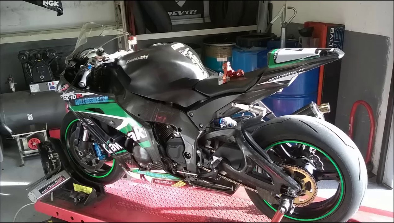 montage du maitre cylindre au pouce BERINGER ZX10R