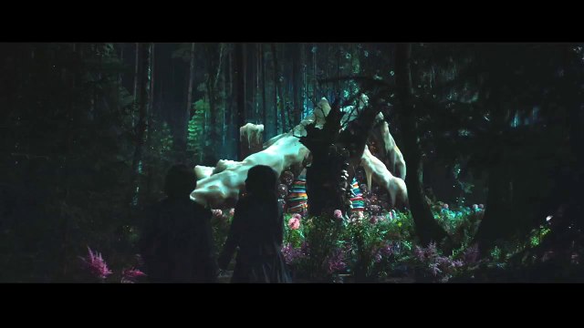 Hansel & Gretel_ Witch Hunters (Official Trailer)