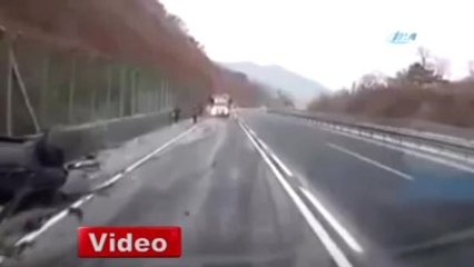 Kaza İçin Durdular Kaza Kurbanı Oldular