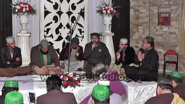 jashan sohne de manaiye te by Waqas Alvi at mehfil e Naat Edan Garden Sargodha 2015