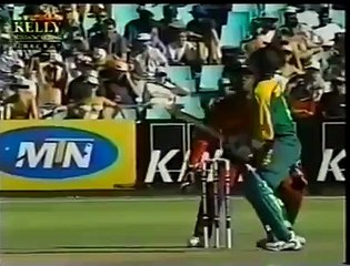 Daryl Cullinan bat and caught rare incident in cricket