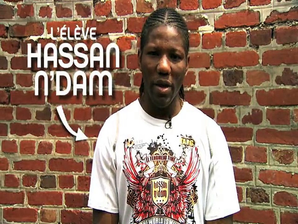 Vincent Parisi Initie son ami Hassan N DAM Triple Champion du Monde de Boxe Anglaise au Grappling sur Beinsports.