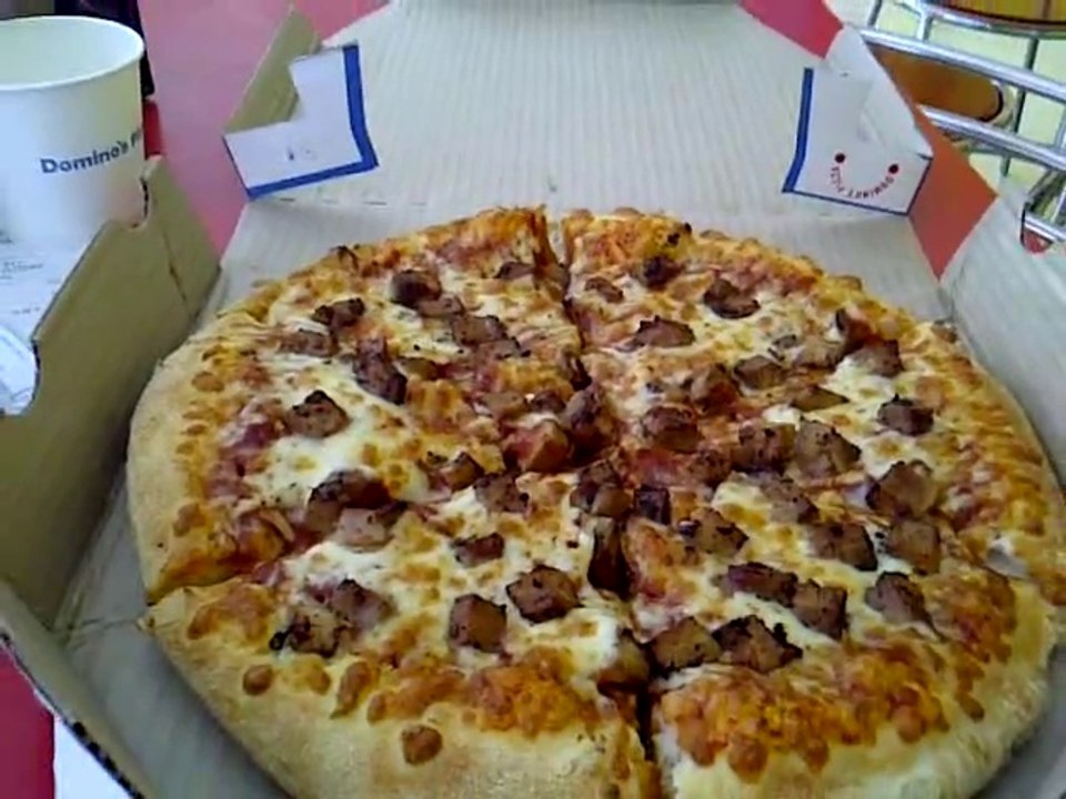 Domino's Bbq Chicken Pizza video Dailymotion