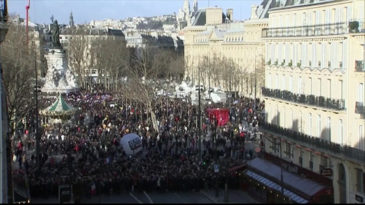 Marche républicaine : la place de la République déborde