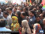 Dunya News - Karachi: MQM workers funeral prayers held