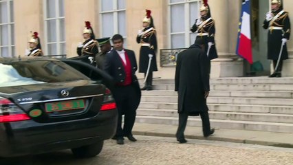 Líderes mundiais marcham contra o terror em Paris