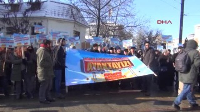 Eskişehir' de 300 Kişi, 'Laik Bilimsel Eğitim İçin Yürüdü