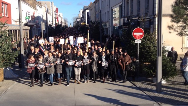 Charlie Hebdo: A La Roche 25 000 personnes en hommage aux victimes des attentats