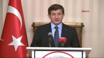 Başbakan Ahmet Davutoğlu Fransa'daki Türkiye Büyükelçiliğinde Konuştu